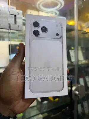New Apple iPhone 17 Pro Max 256 GB Silver