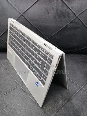 Laptop HP EliteBook 1040 G8 32GB Intel Core i7 SSD 512GB