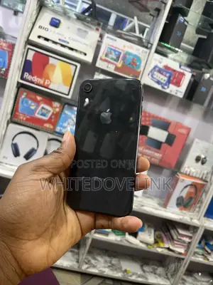 Apple iPhone XR 64 GB Black