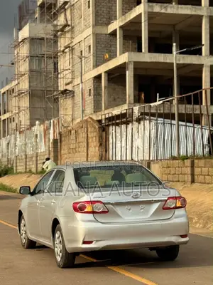 Toyota Corolla 2012 Silver