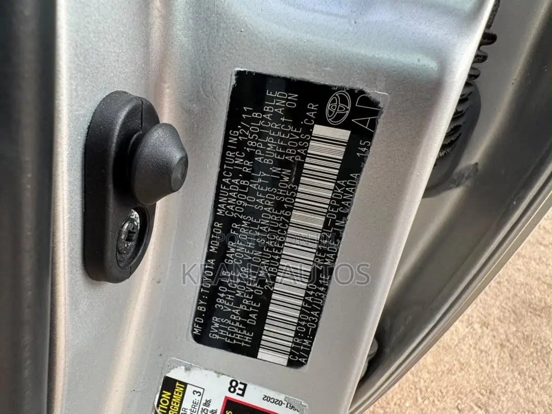 Toyota Corolla 2012 Silver
