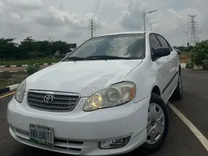 Toyota Corolla 2005 White