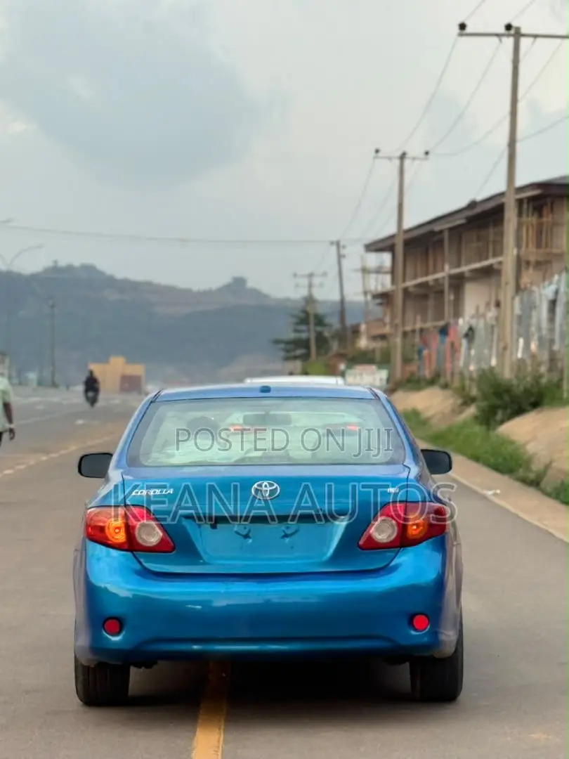 Toyota Corolla 2011 Blue