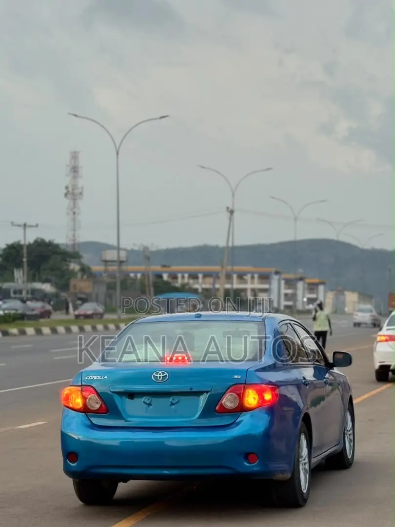 Toyota Corolla 2011 Blue