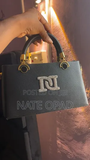 Female Fashion Hand Bag