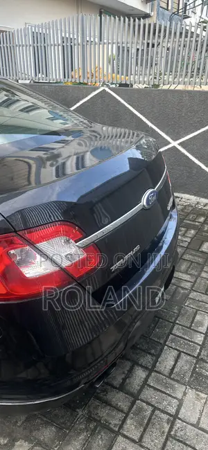 Ford Taurus