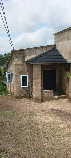 2bdrm House in Uyo for sale