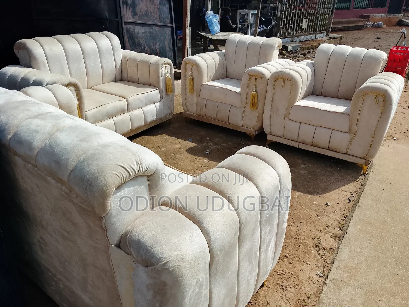 Furniture Chairs