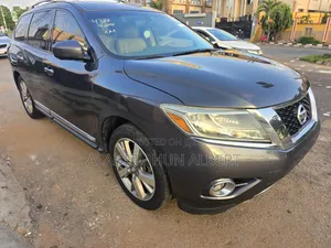 Nissan Pathfinder 2014 Gray