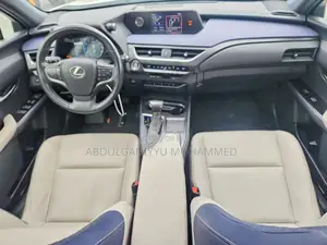 Lexus UX 200 2020 White
