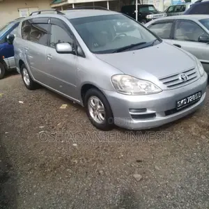 Toyota Picnic 2.0 FWD 2003 Silver