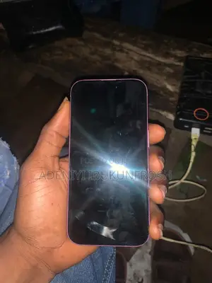 Apple iPhone 16 128 GB Pink