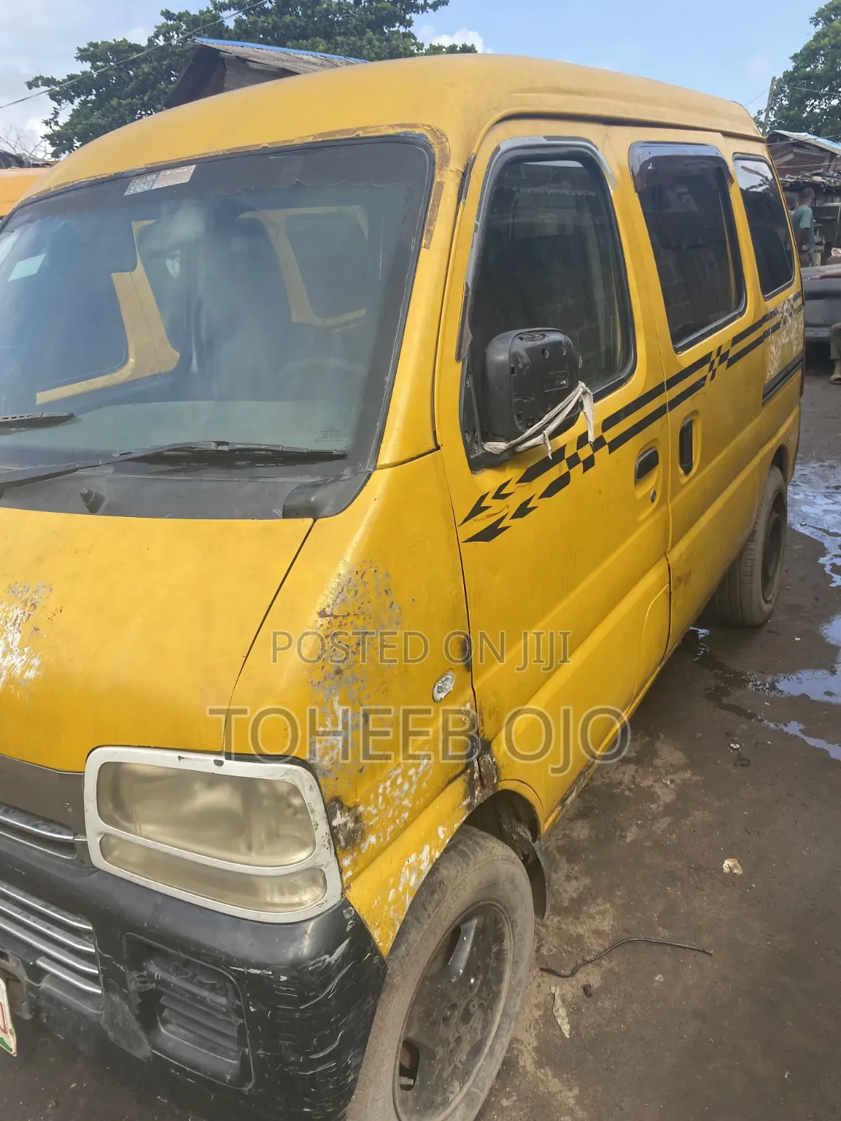 Volkswagen Transporter 1980 Yellow