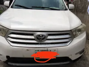Toyota Highlander 2012 White