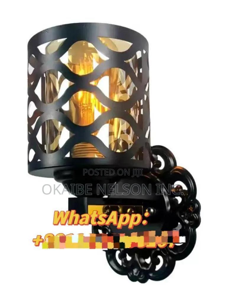 Classic Outdoor Wall Light