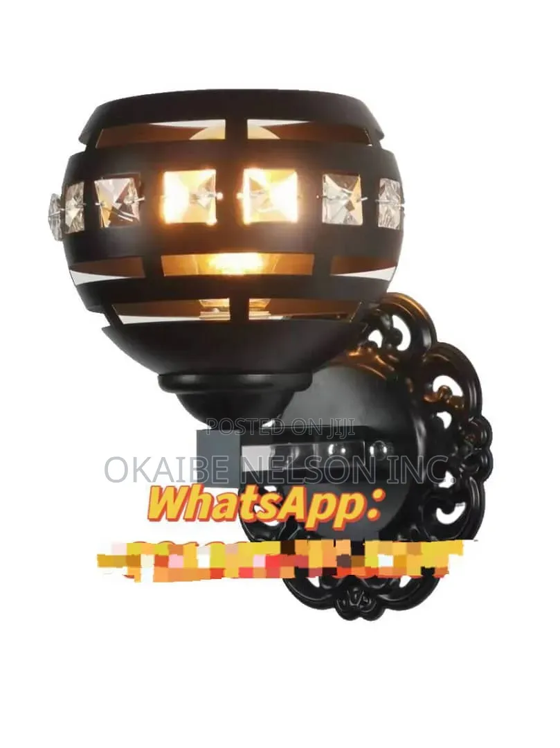 Classic Outdoor Wall Light