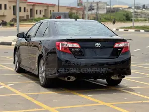 Toyota Camry SE V6 4dr Sedan (3.5L 6cyl 6A) 2013 Black