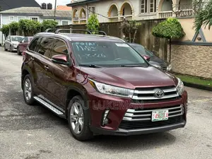 Toyota Highlander Limited 4x4 V6 (3.5L 6cyl 8A) 2017 Maroon