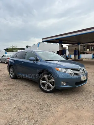 Toyota Venza AWD 2010 Blue