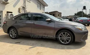 Toyota Camry 2016 Gray