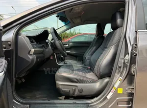 Toyota Camry 2016 Gray
