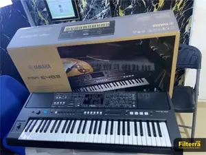 Yamaha Psr E483