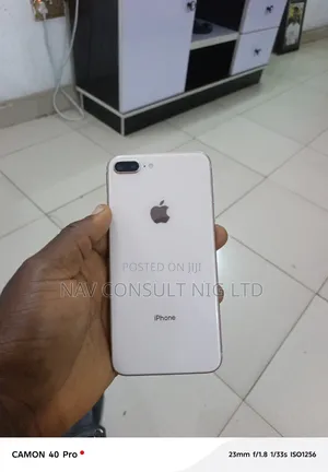 Apple iPhone 8 Plus 64 GB Gold