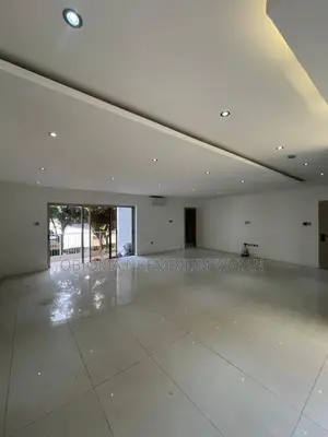 3bdrm Apartment in Ikoyi for rent