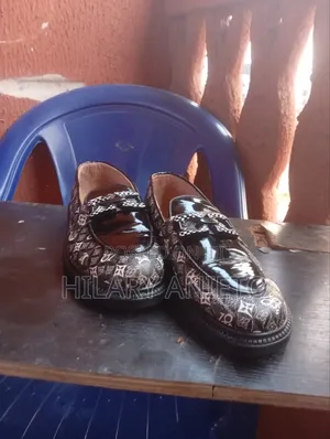 Size 43 Corporate Shoe for Men