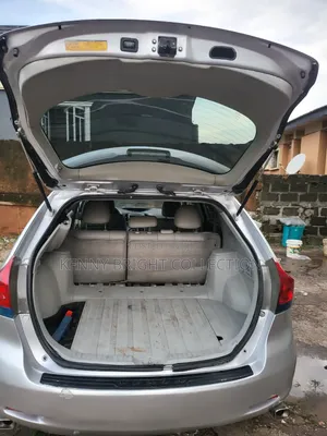 Toyota Venza 2011 Silver