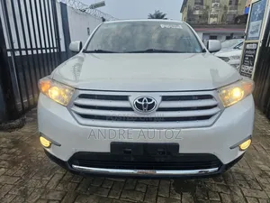 Toyota Highlander Limited 2012 Gray