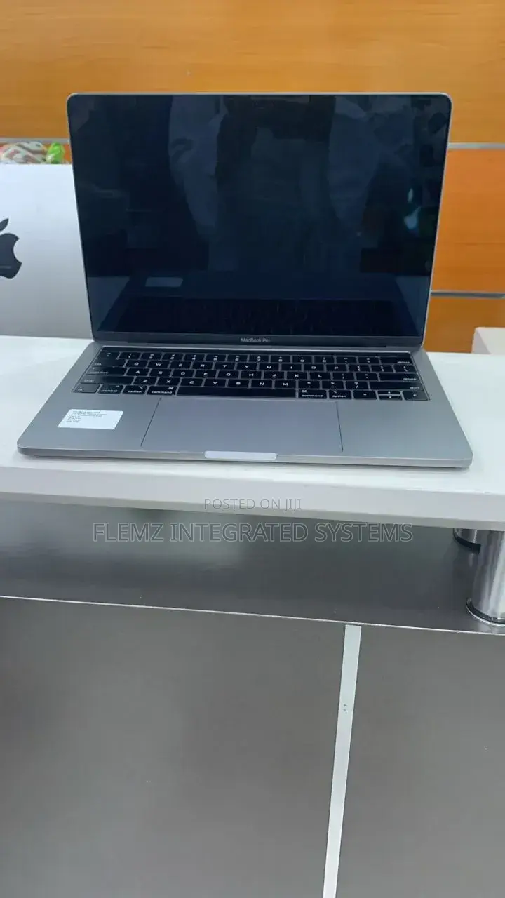 Laptop Apple MacBook Pro 2019 8GB Intel Core i5 SSD 512GB