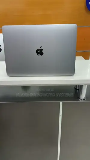 Laptop Apple MacBook Pro 2019 8GB Intel Core i5 SSD 512GB