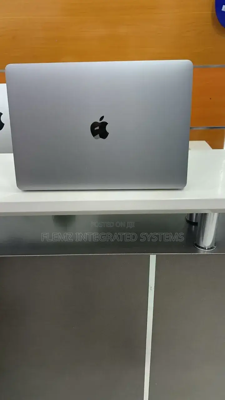 Laptop Apple MacBook Pro 2019 8GB Intel Core i5 SSD 512GB