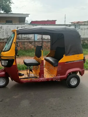 TVS King Deluxe Plus iTouch Start 2024 Yellow