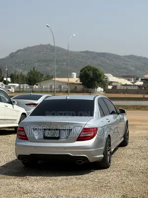 Mercedes-Benz C300 2010 Silver