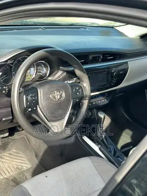 Toyota Corolla 2017 Black