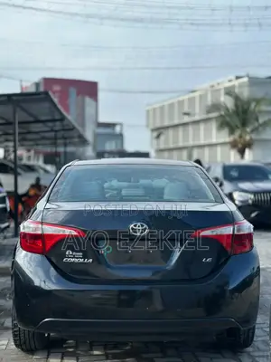 Toyota Corolla 2016 Black
