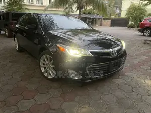 Toyota Avalon Limited Sedan FWD (3.5L 6cyl 6A) 2013 Black