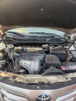 Toyota Camry 2011 Gold