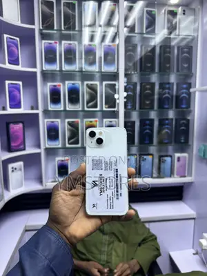 Apple iPhone 13 128 GB White