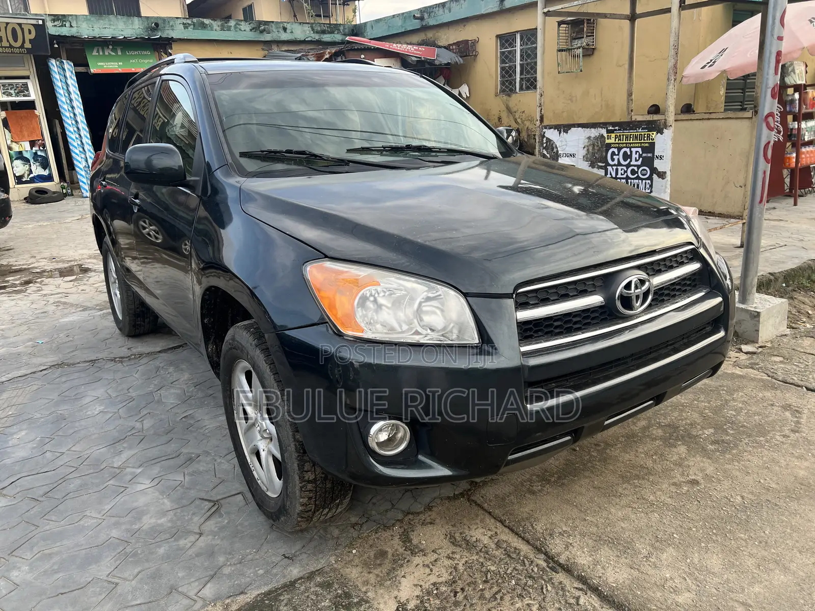 Toyota RAV4 2.5 2011 Green