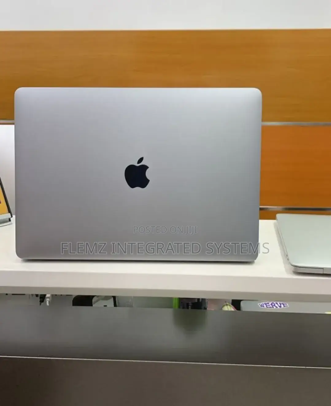 Laptop Apple MacBook Pro 2018 16GB Intel Core i7 SSD 512GB