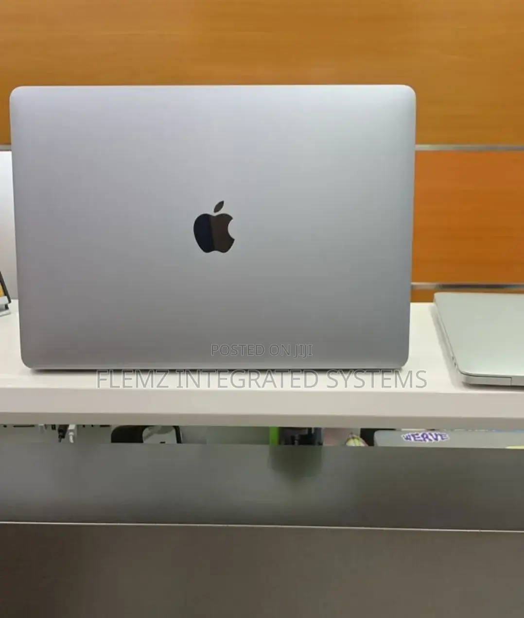 Laptop Apple MacBook Pro 2018 16GB Intel Core i7 SSD 512GB