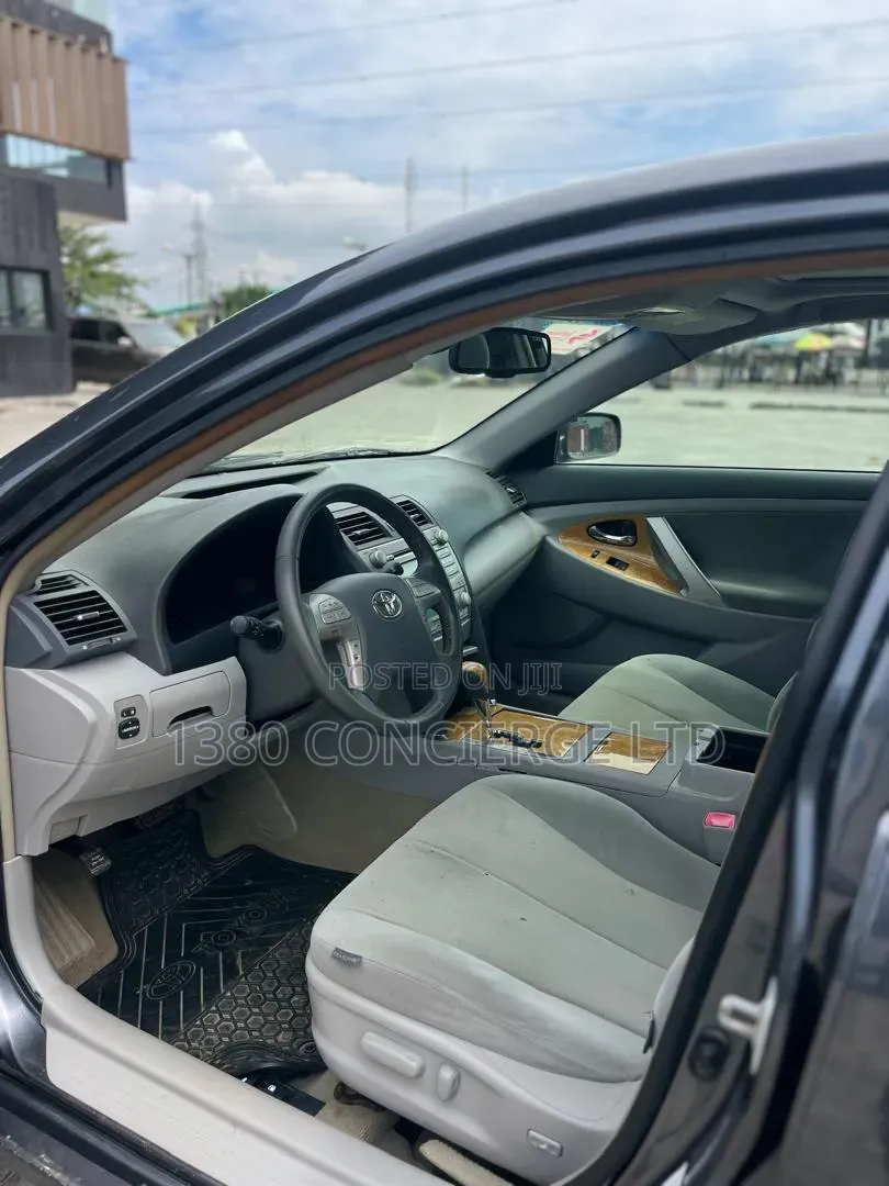 Toyota Camry 2007 Gray