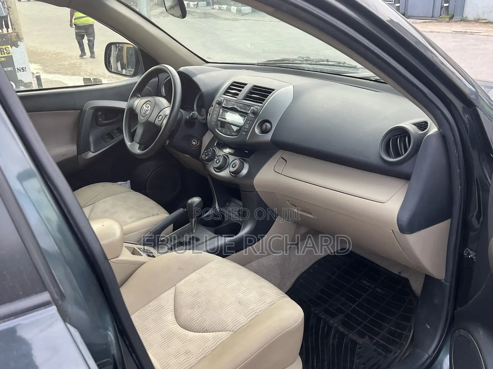 Toyota RAV4 2.5 2011 Green