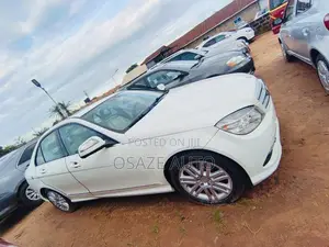 Mercedes-Benz C300 2010 White