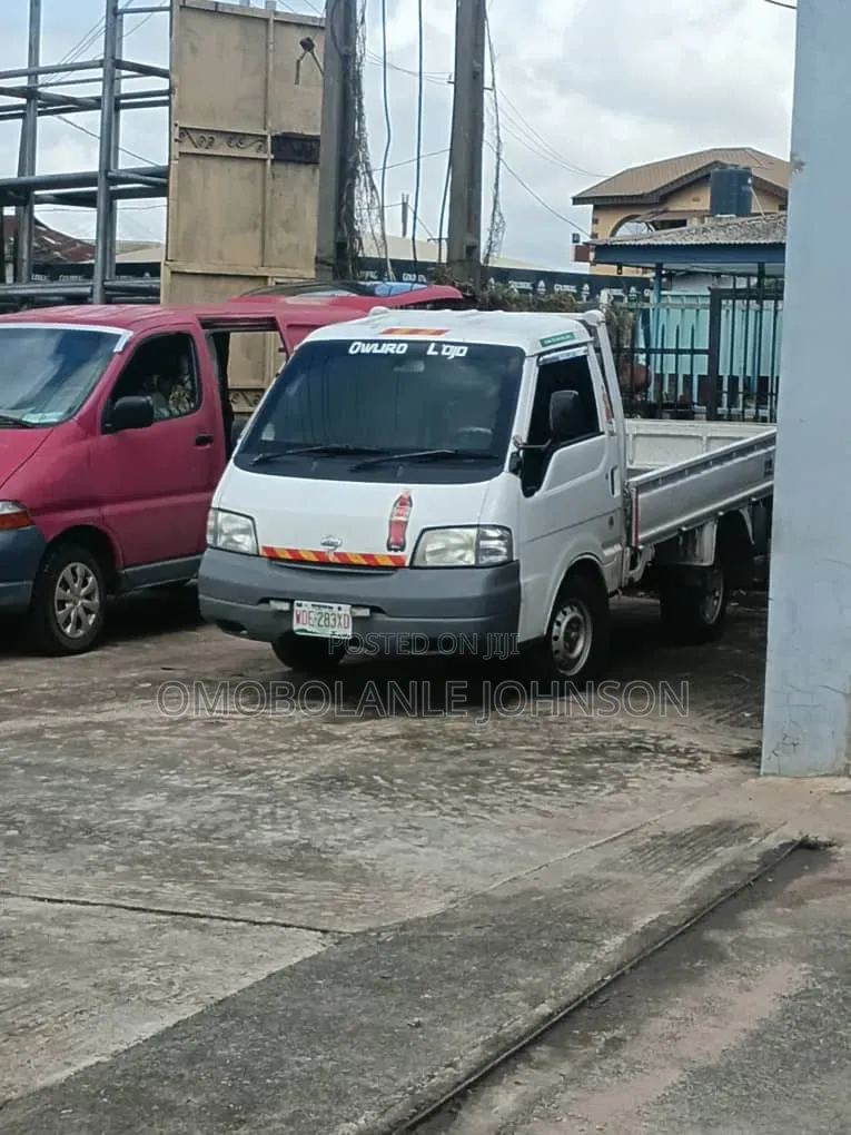 Suzuki APV Minibus 2010