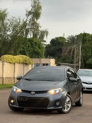 Toyota Corolla 2015 Gray
