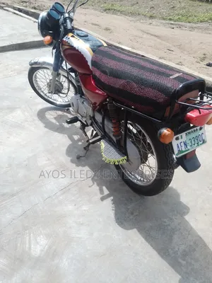 Bajaj Boxer 2023 Red